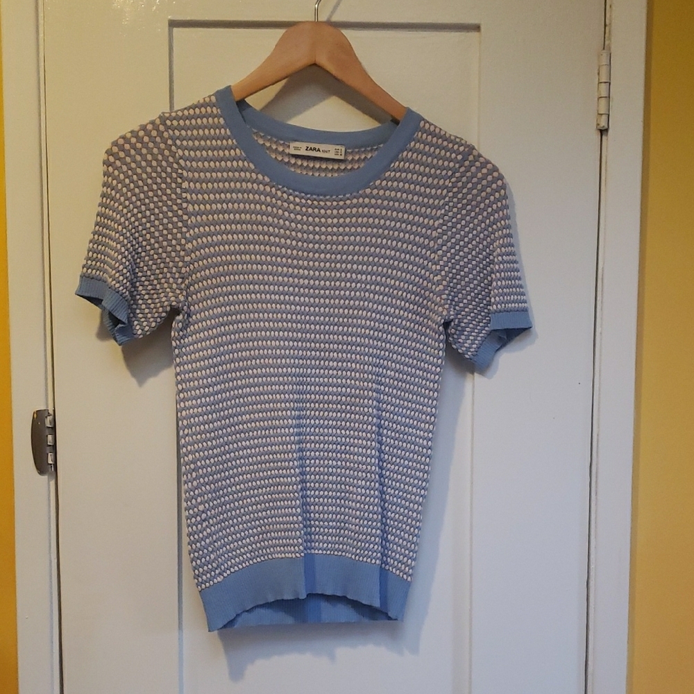 Zara Blue and White Striped Short Sleeve Tee